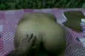 نيك اﻻخت وهي نائمة xnxx